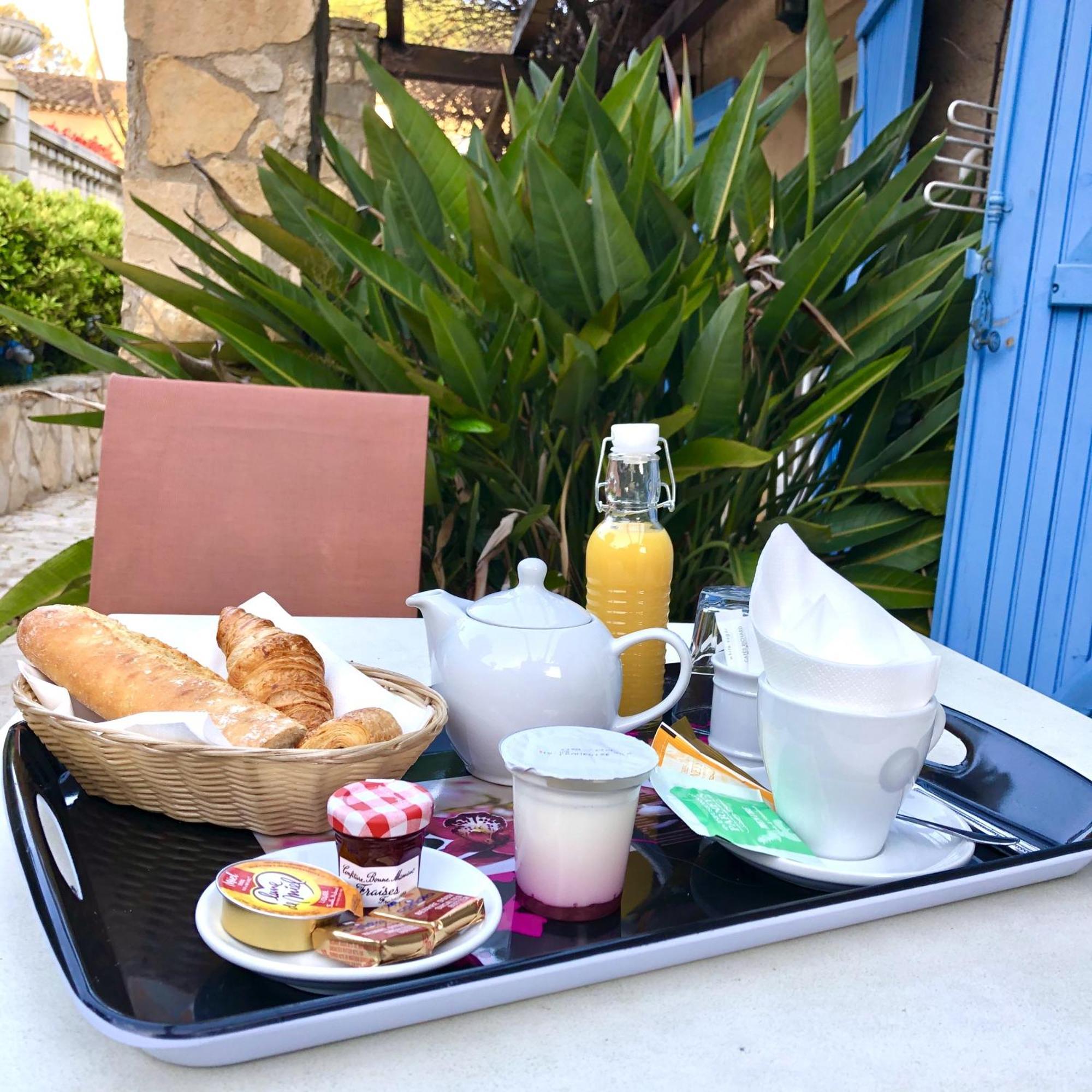 Hotel Jas Neuf Sainte-Maxime Exterior foto